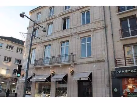 location appartement 3 pièces à caen (14000) : à louer 3 pièces / 56m² caen