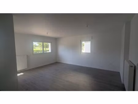 location appartement 3 pièces 65 m² à chartres (28000)  860 €