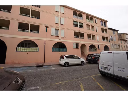 location appartement 2 pièces 41.5 m² à le muy (83490)  790 €
