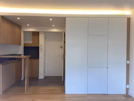 location appartement 1 pièce 19 m² à saint-cloud (92210)  830 €