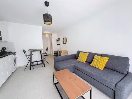 location appartement 1 pièce 30 m² à antibes (06600)  850 €