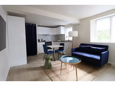 location meublée appartement 2 pièces 32 m² à la celle-saint-cloud (78170)  1 200 €