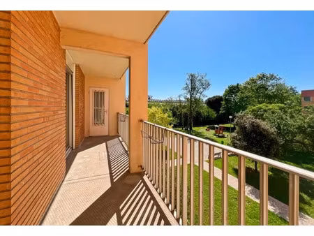 location appartement 4 pièces 88 m² à toulouse (31000)  1 250 €