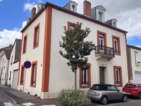 vichy maison renovee 5 chambres garage et cour