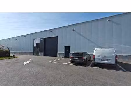 bâtiment d’entreprise représentatif