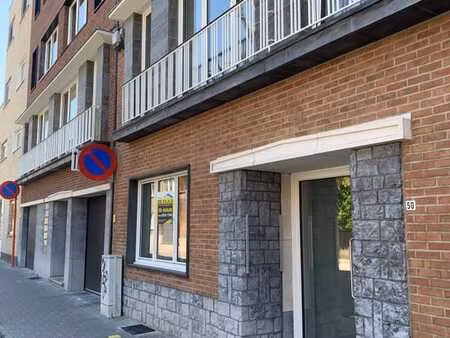 gerenoveerd gelijkvloersappartement met kelderberging