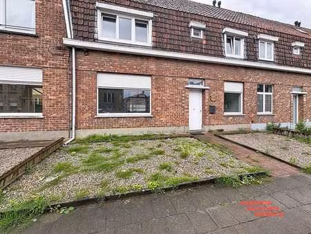 charmante maison avec 2 chambres et jardin