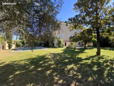 maison 8 pièces 280 m²