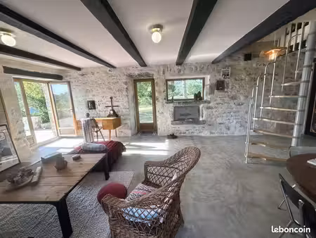 maison 2 pièces 53 m²