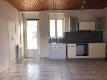 location maison 2 pièces 48.48 m² à le loroux-bottereau (44430)  540 €