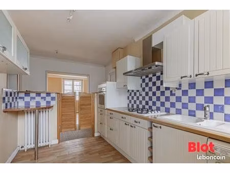 appartement 5 pièces 92 m²