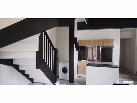 t4 duplex 80 m² plein centre la tour du pin
