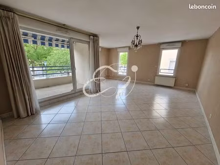 appartement 5 pièces 107 m²
