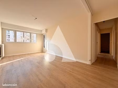 appartement 3 pièces 65 m²