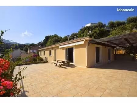 appartement 5 pièces 141 m²