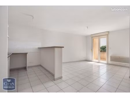 appartement 3 pièces 55 m²