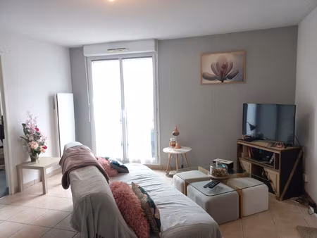 appartement type t2 bis avec terrasse et place de parking