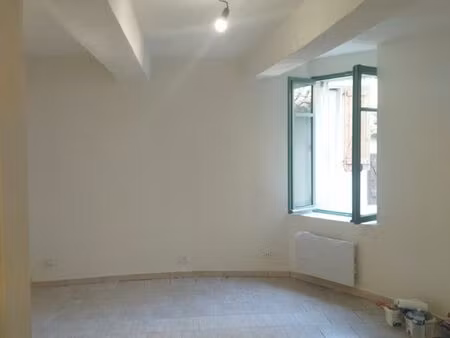 a louer appartement centre ville sommieres
