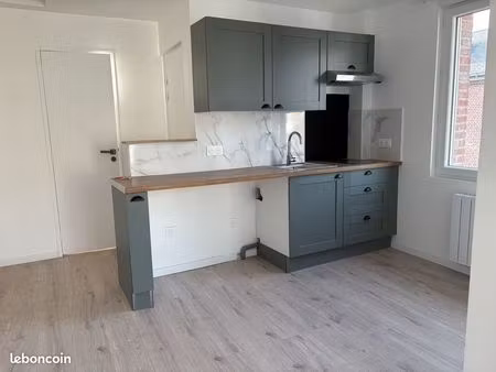 studio 1 pièce 25 m²
