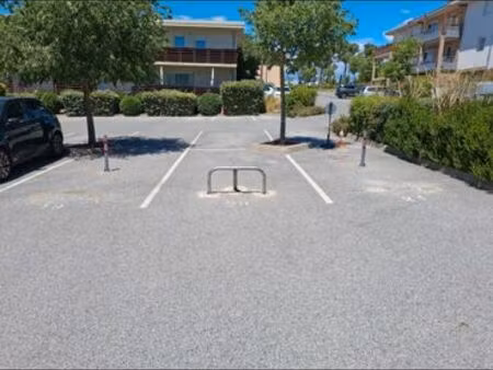 place parking résidence sécurisée fréjus