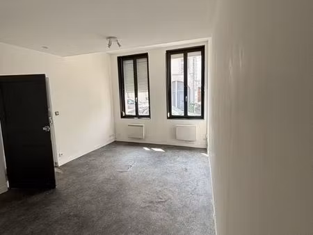 studio 1 pièce 30 m²