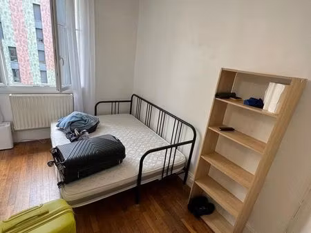 studio 22m2 disponible au pied du t2 villon