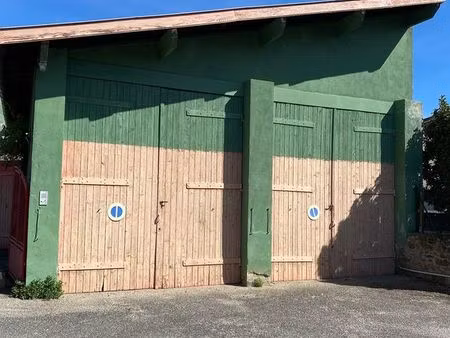 entrepot  grand garage  hangar  atelier