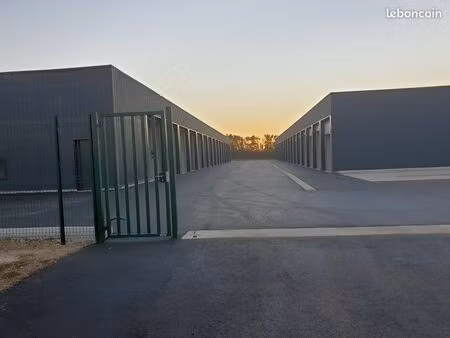 box stockage véhicule / matériel / produits sécurisé accessible 24h/24
