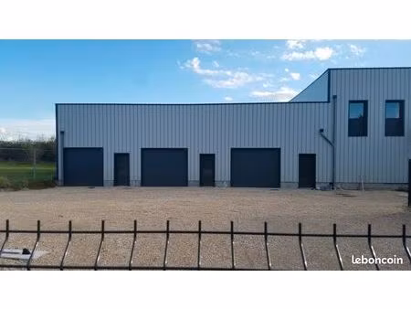 local box 60 m2