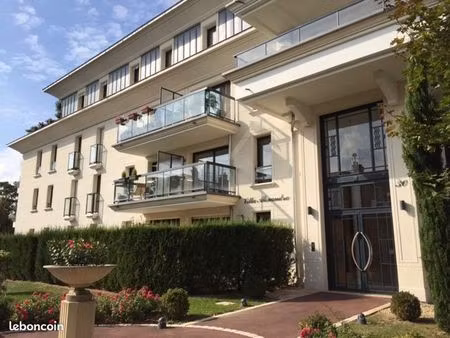 studio 27 m² avec terrasse et jardin non meublé – rer a la varenne saint-hilaire – parking