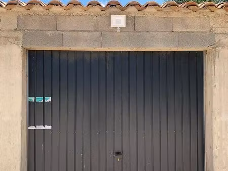 box garage