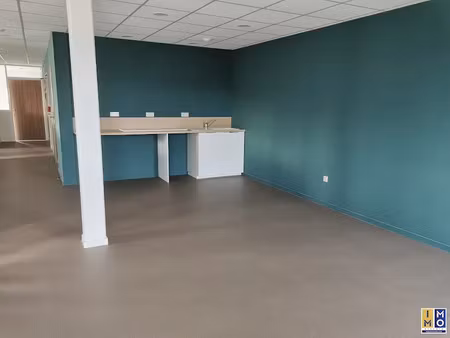 location locaux professionnels 0 pièces 145 m² à bourges (18000)  1 873 €