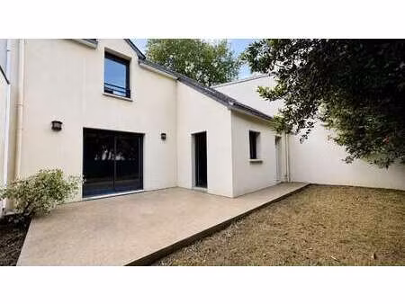 vente maison à nantes bottière - chénaie (44000) : à vendre / 119m² nantes bottière - chén