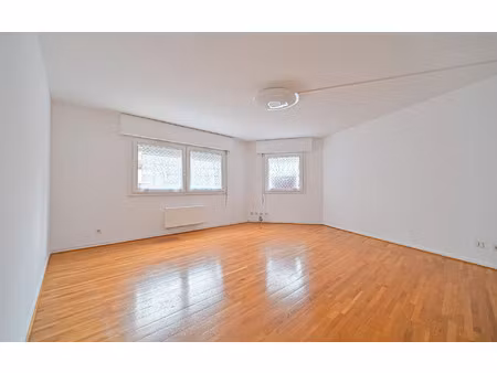 location appartement  88.05 m² t-4 à paris 20  3 000 €