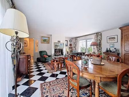 vente maison à angers saint-léonard madeleine (49000) : à vendre / 133m² angers saint-léon