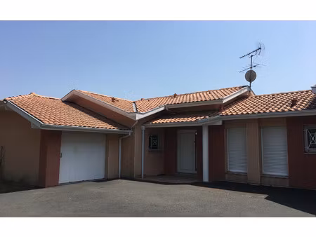 location maison  m² t-4 à mées  1 670 €