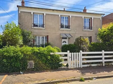 maison de 8 pièces de 223 m² à nevers