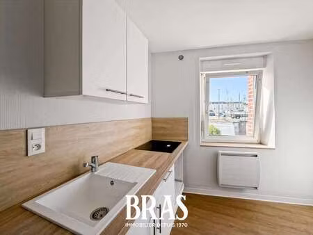 location appartement 2 pièces à vannes gare - hôpital (56000) : à louer 2 pièces / 32m² va