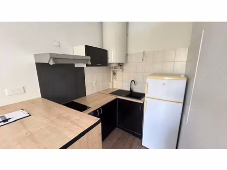 location appartement 2 pièces 32 m² à albi (81000)
