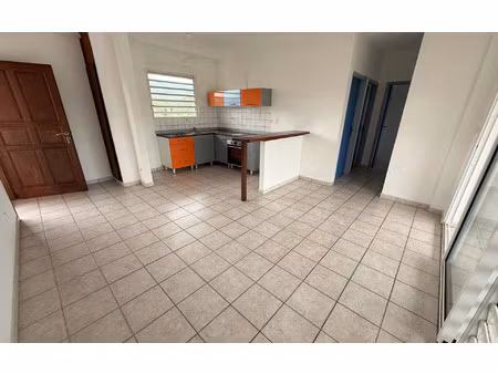 appartement cayenne 44.1 m² t-2 à vendre  141 300 €