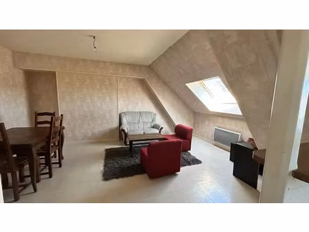 location appartement 3 pièces 60 m² à saint-gaultier (36800)