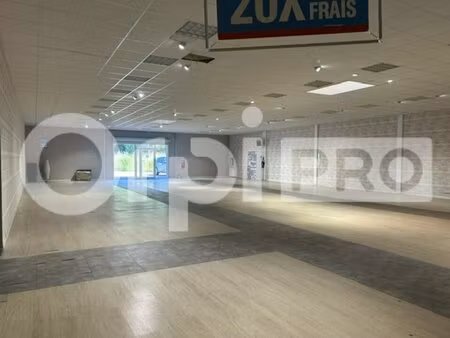 vente commerce coulommiers 77120 1930m²