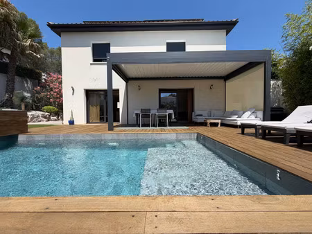 vente maison 4 pièces 135 m² saint-jean-de-cornies (34160)