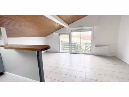 appartement t3 gradignan - 45 m2 - 980 euros ttc