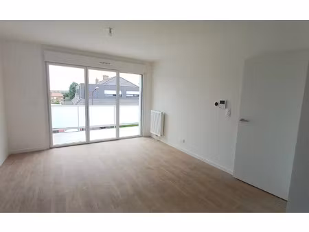 location appartement  m² t-2 à hazebrouck  640 €