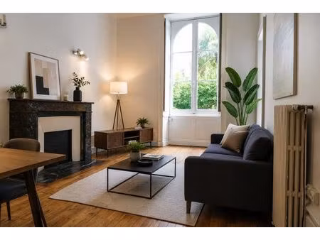 a louer appartement rue dugommier 60m²