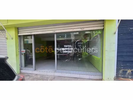 local commercial de 117 m² emplacement à pointe-à-pitre