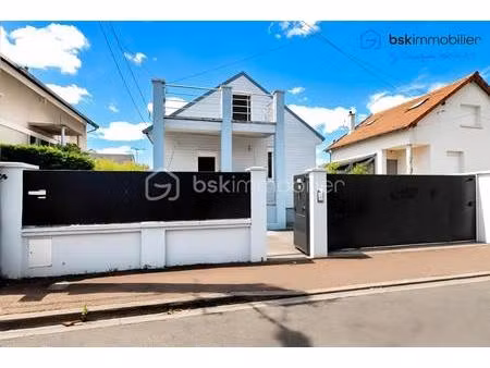 ensemble immobilier unique – maison principale + studio indépendant
