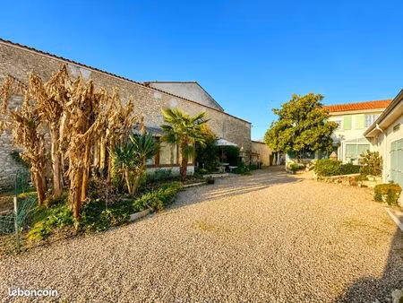 maison en viager 7 pièces 196 m²