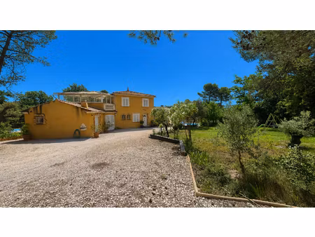 maison 6 pièces à vendre à saint-maximin-la-sainte-baume - 735 000 €